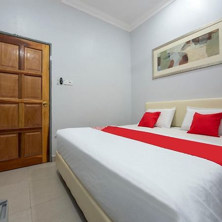 Oyo 90234 Sungai Rengit City Resort 2 Kampung Sungai Rengit Ngoại thất bức ảnh