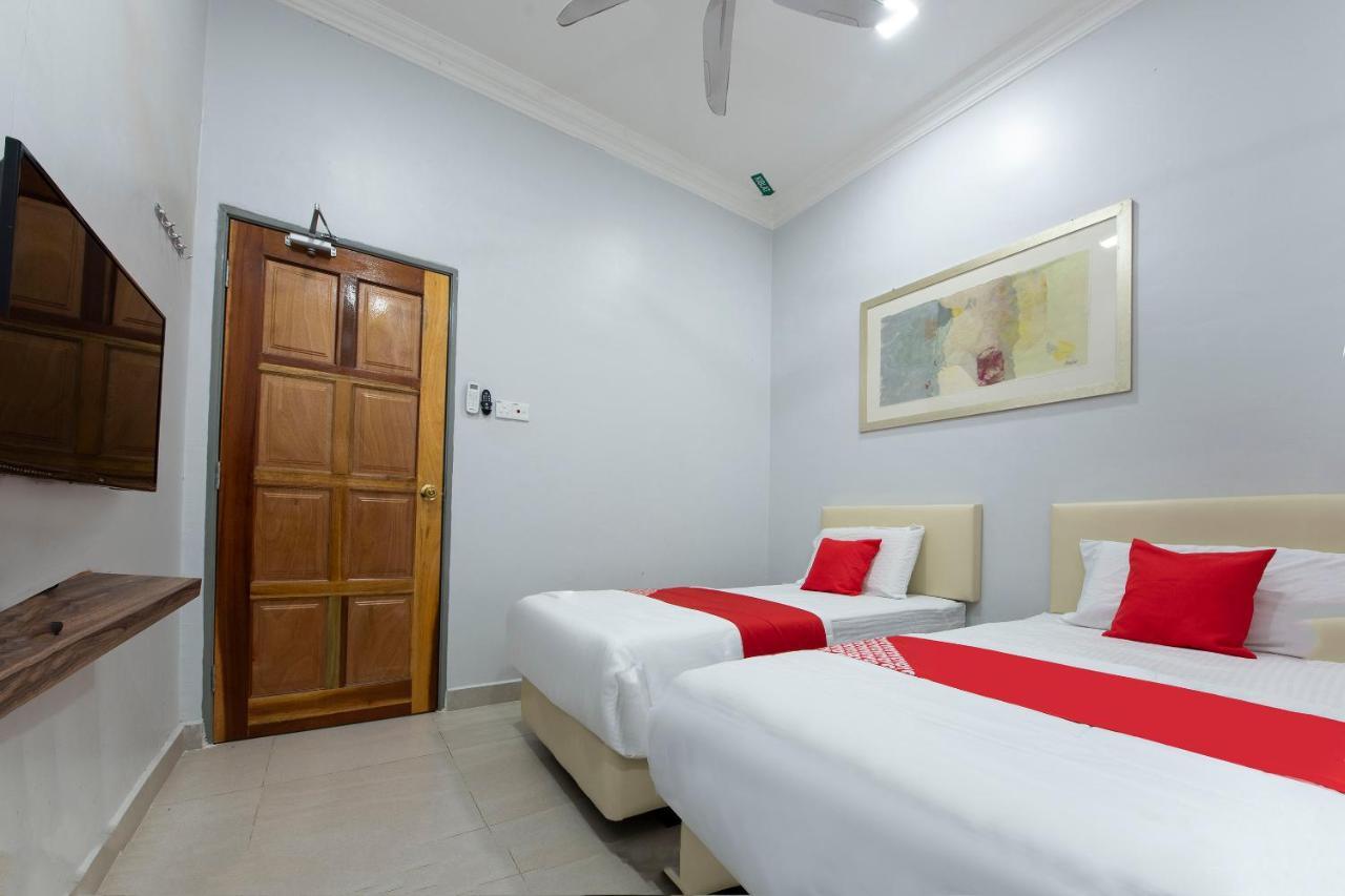 Oyo 90234 Sungai Rengit City Resort 2 Kampung Sungai Rengit Ngoại thất bức ảnh