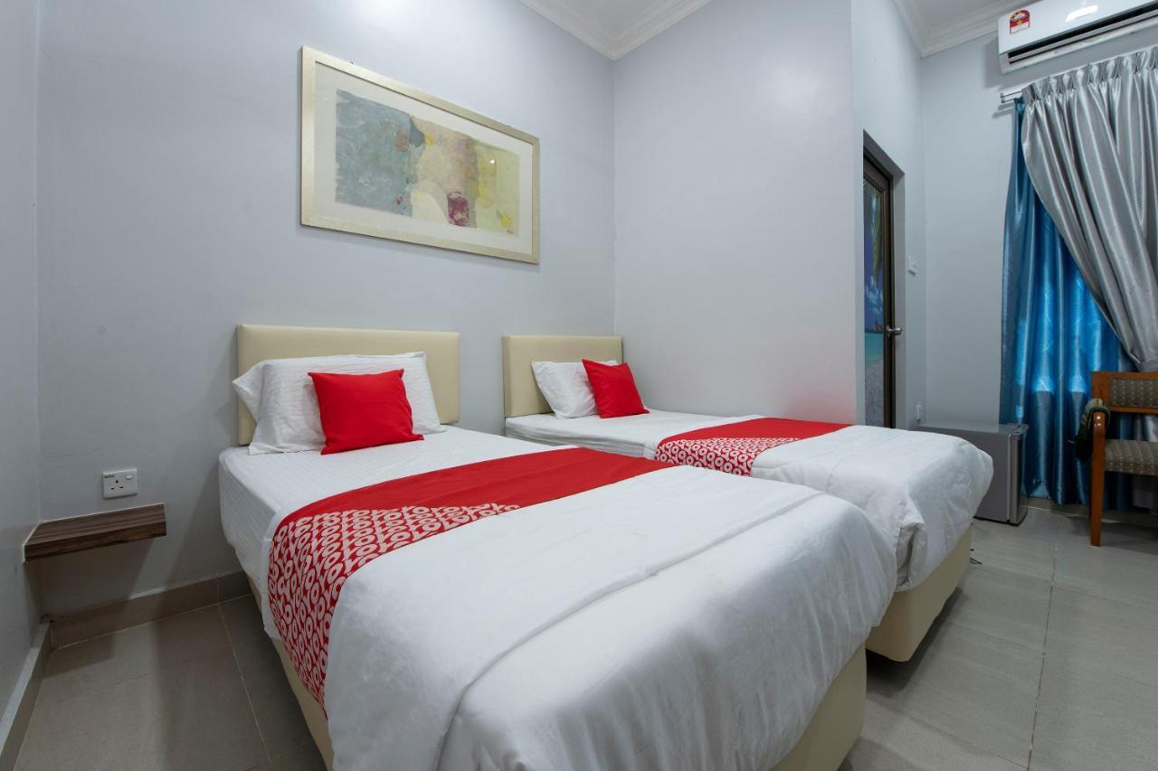 Oyo 90234 Sungai Rengit City Resort 2 Kampung Sungai Rengit Ngoại thất bức ảnh