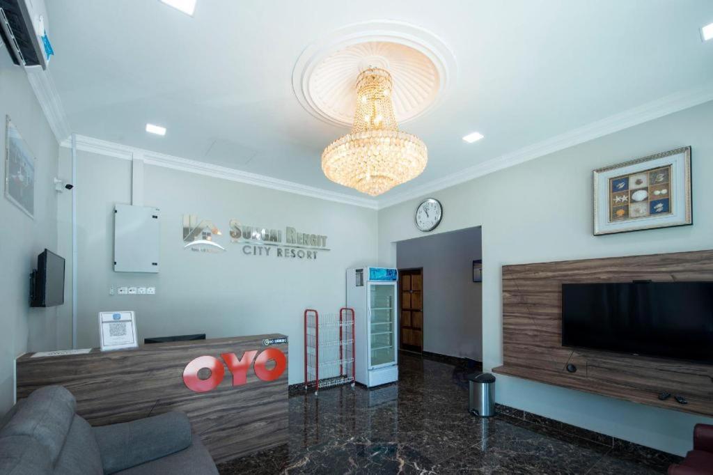 Oyo 90234 Sungai Rengit City Resort 2 Kampung Sungai Rengit Ngoại thất bức ảnh