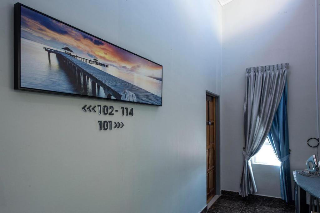 Oyo 90234 Sungai Rengit City Resort 2 Kampung Sungai Rengit Ngoại thất bức ảnh