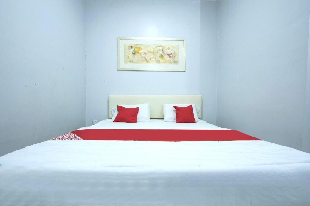 Oyo 90234 Sungai Rengit City Resort 2 Kampung Sungai Rengit Ngoại thất bức ảnh