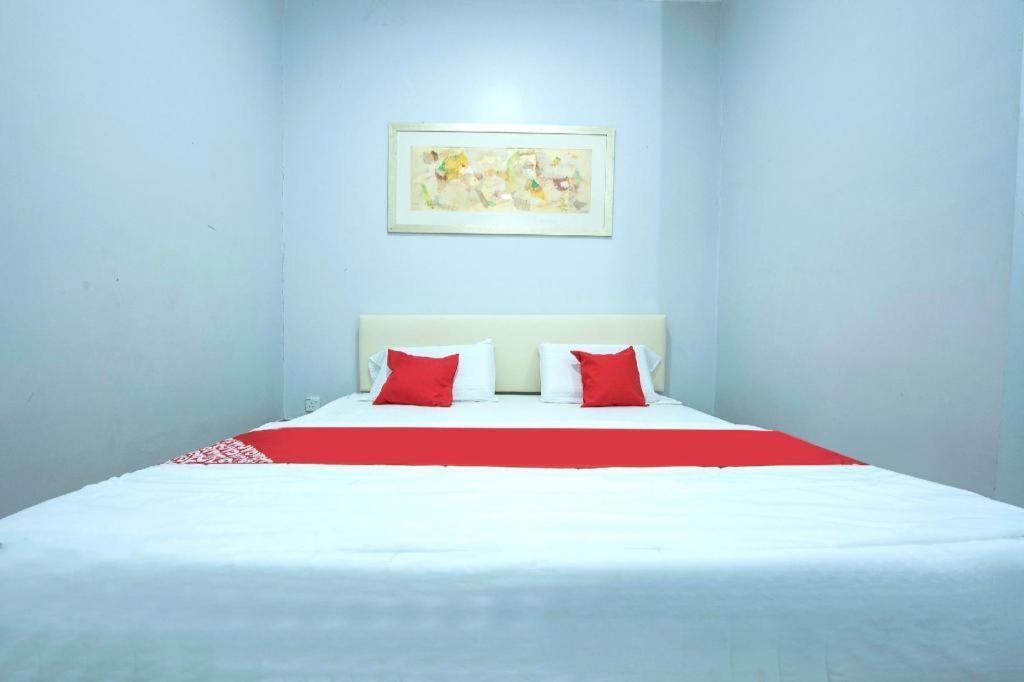 Oyo 90234 Sungai Rengit City Resort 2 Kampung Sungai Rengit Ngoại thất bức ảnh