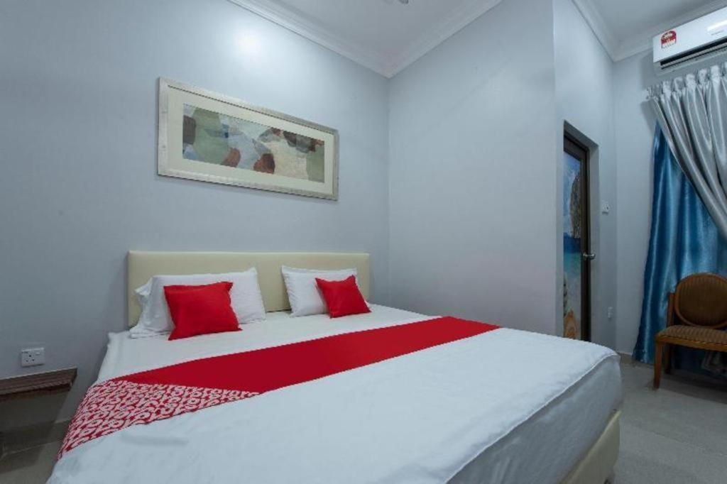 Oyo 90234 Sungai Rengit City Resort 2 Kampung Sungai Rengit Ngoại thất bức ảnh