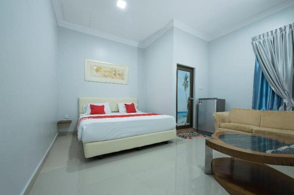 Oyo 90234 Sungai Rengit City Resort 2 Kampung Sungai Rengit Ngoại thất bức ảnh